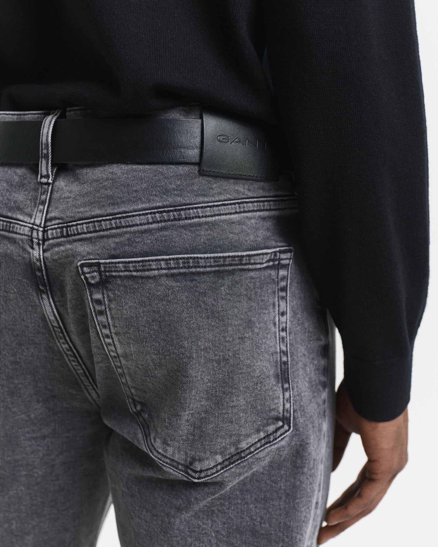 Παντελόνι Τζιν Black Wash Σε Κανονική Γραμμή GANT