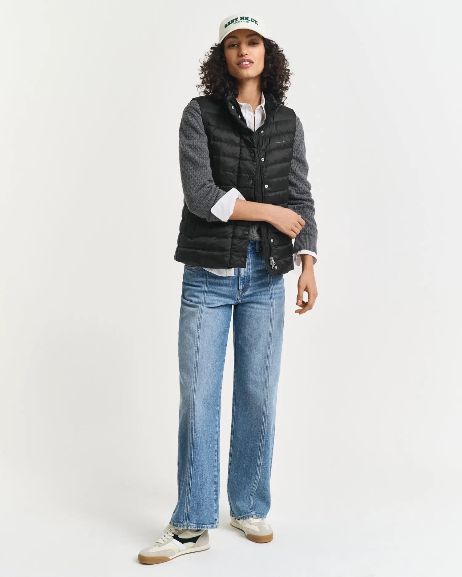 Ελαφρύ Αμάνικο Μπουφάν Με Πούπουλo GANT