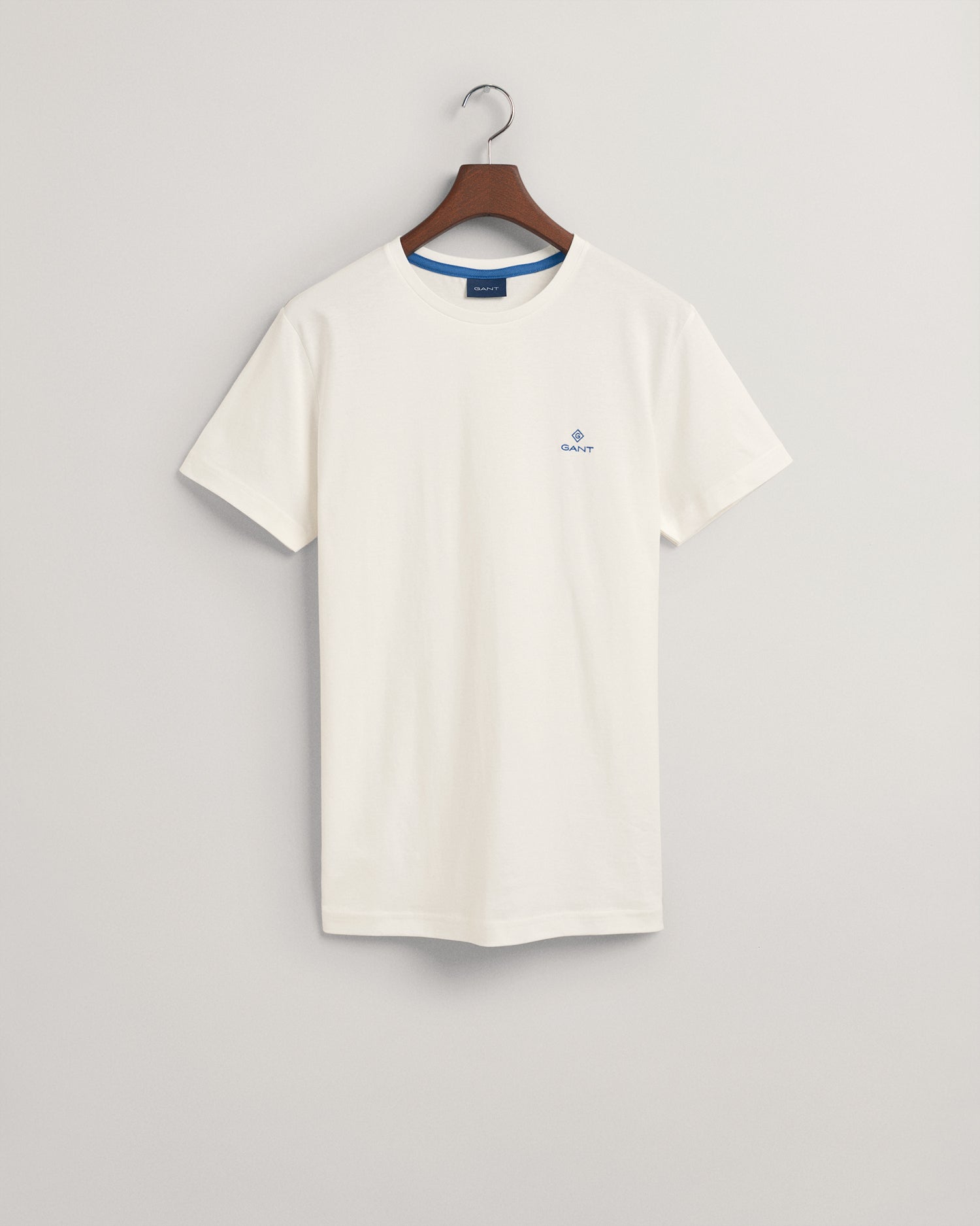 T-Shirt Contrast Logo (Outlet)