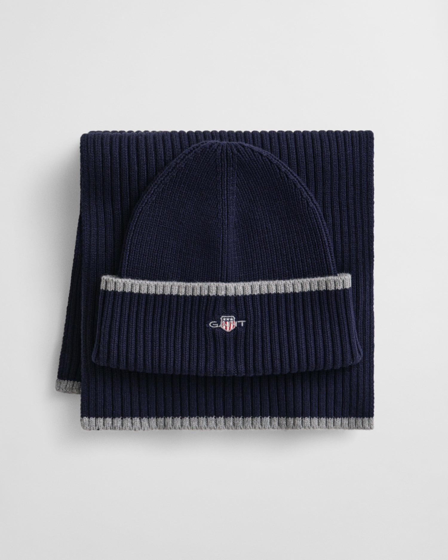 Σετ Δώρου Με Κασκόλ & Σκούφο GANT