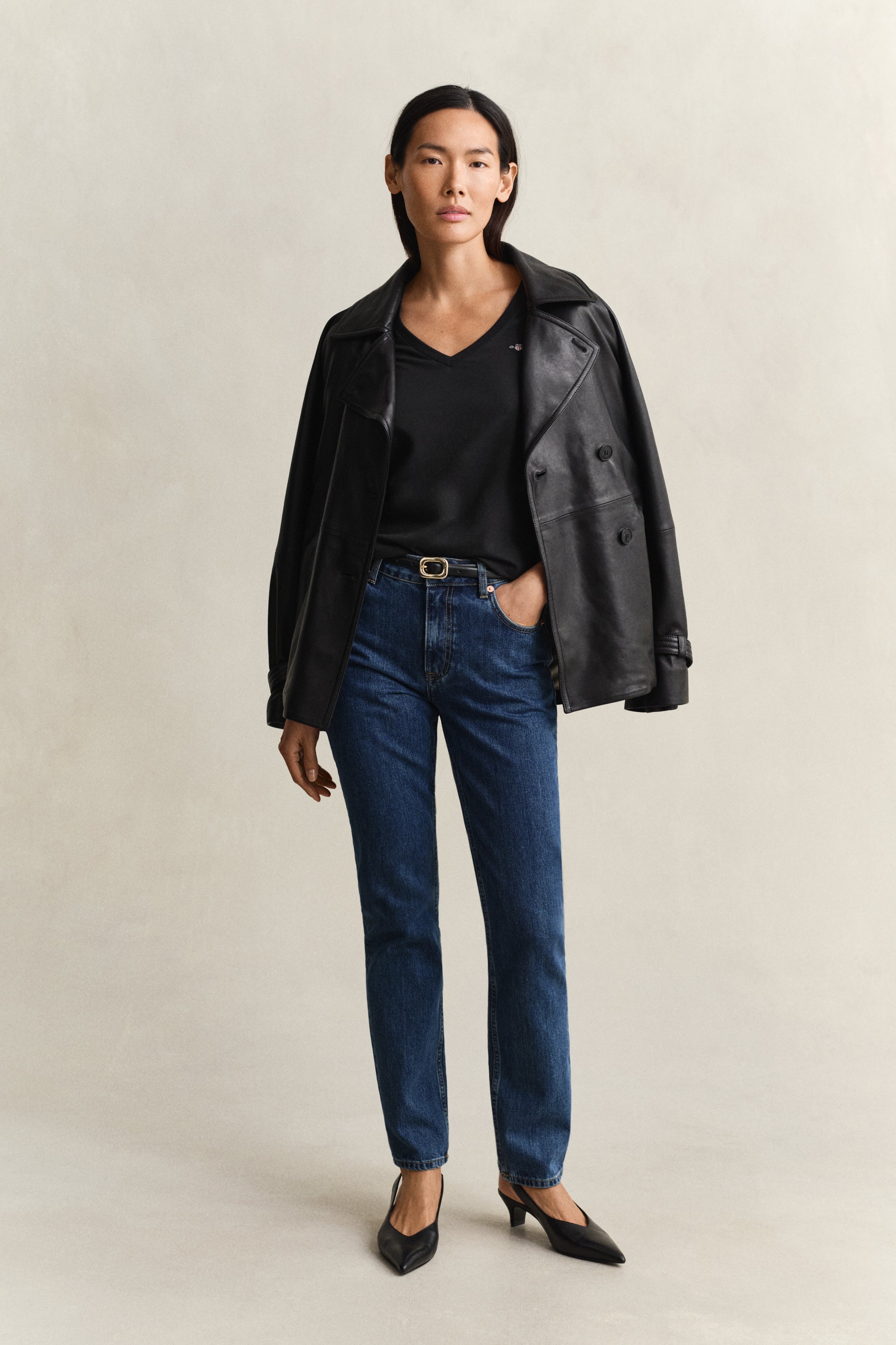 T-Shirt Shield Με Λαιμόκοψη V GANT