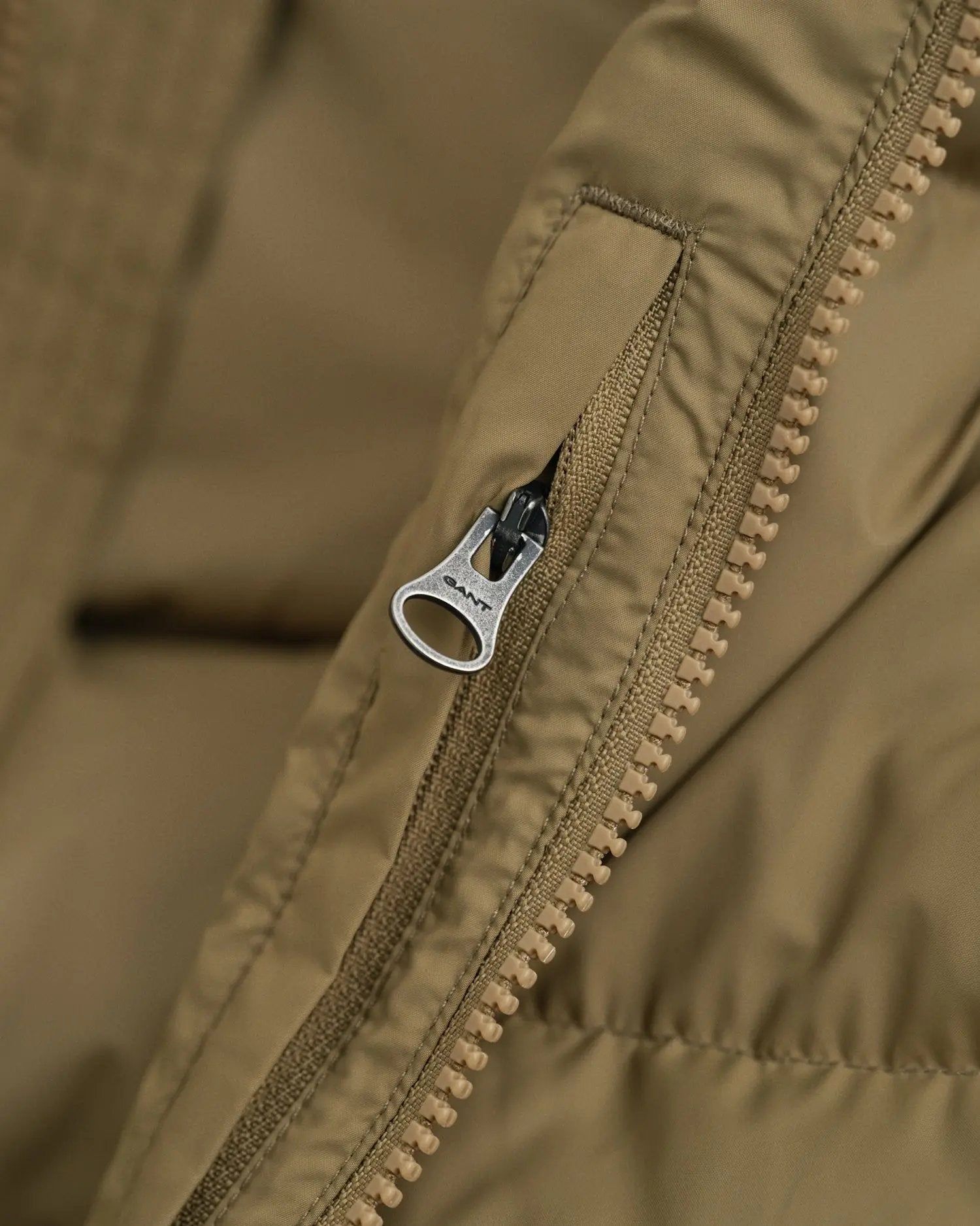 Αμάνικο Μπουφάν Active Cloud GANT