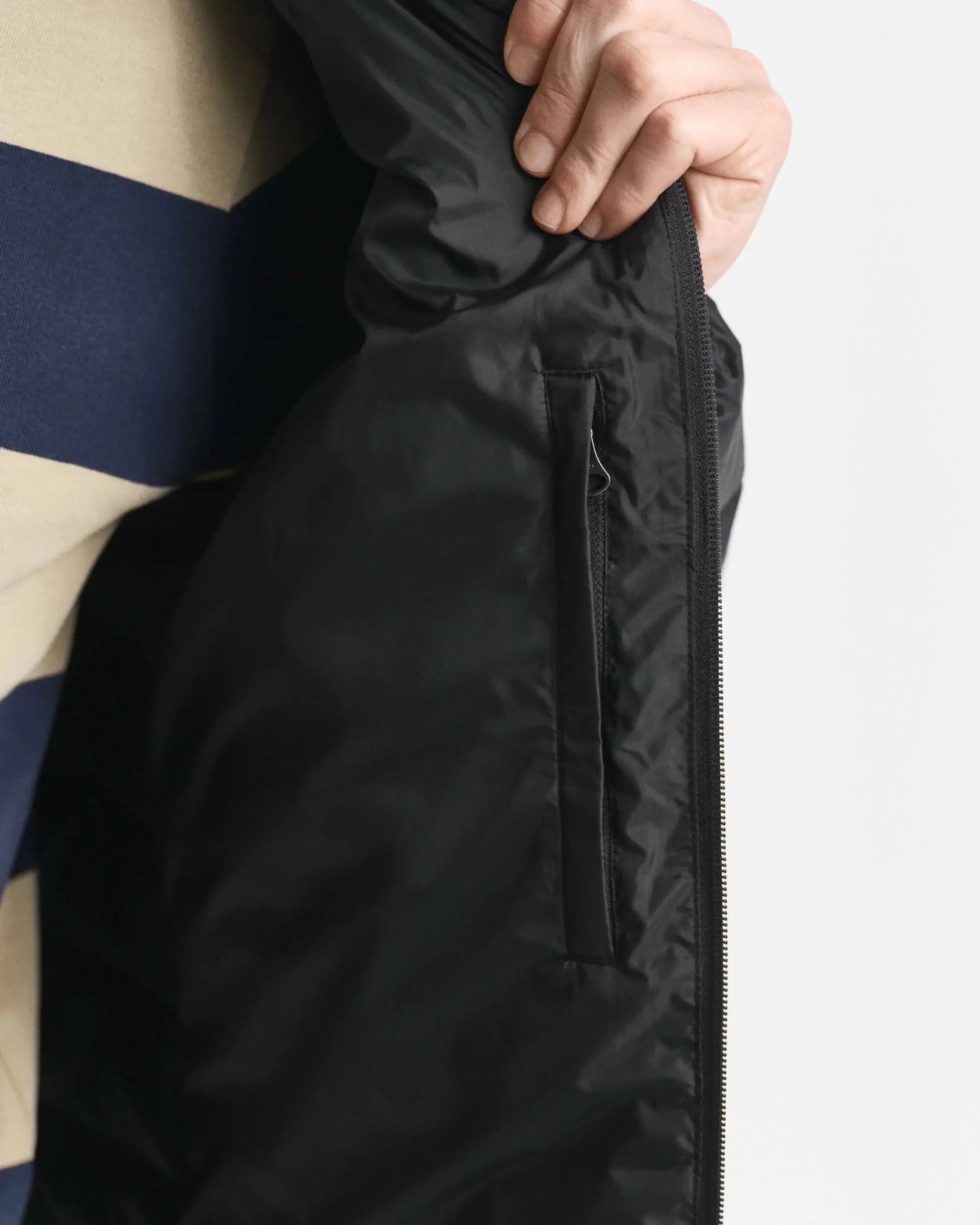 Ελαφρύ Μπουφάν με Πούπουλο GANT