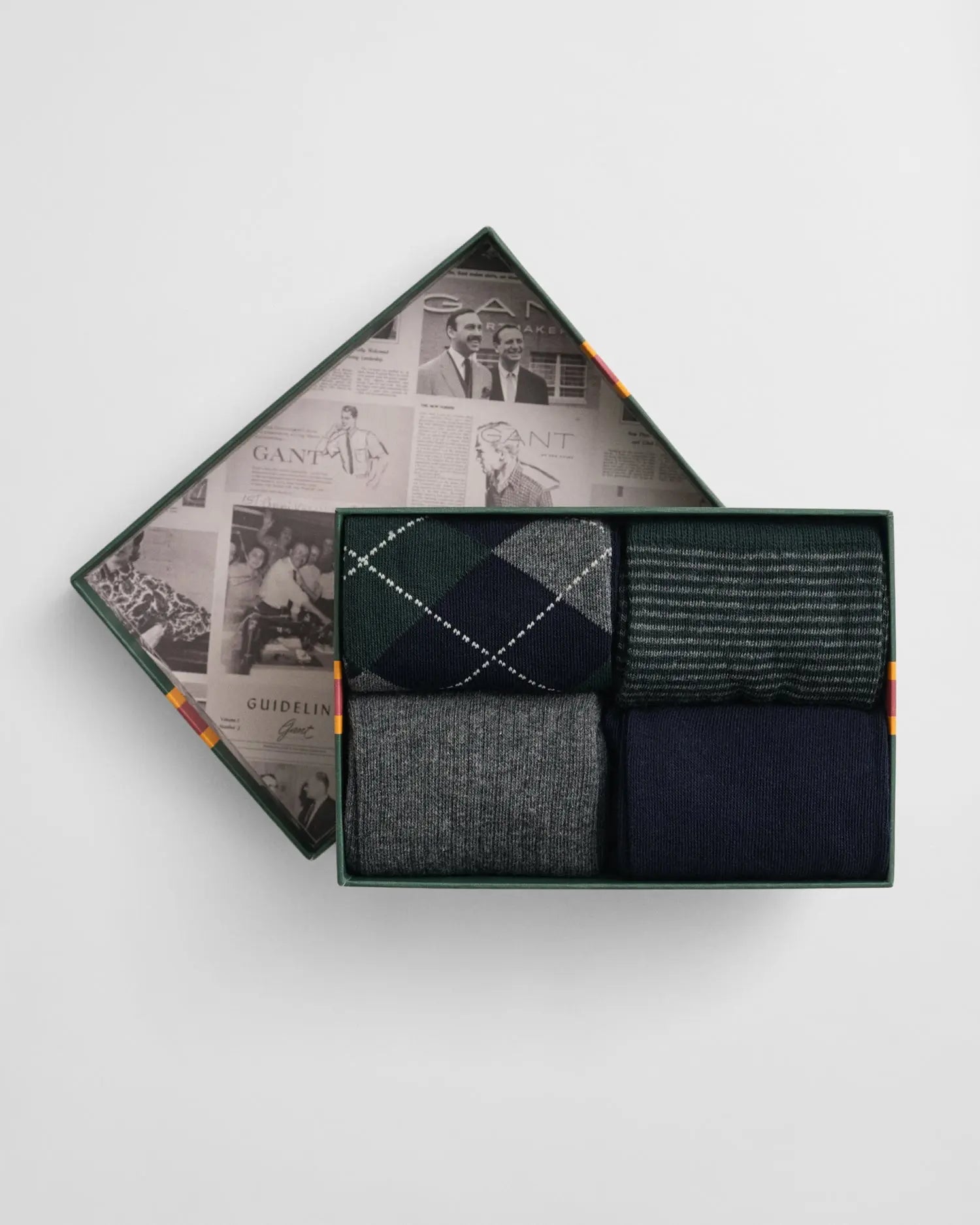 Σετ Δώρου Με 4 Ζευγάρια Κάλτσες Ριγέ & Αrgyle