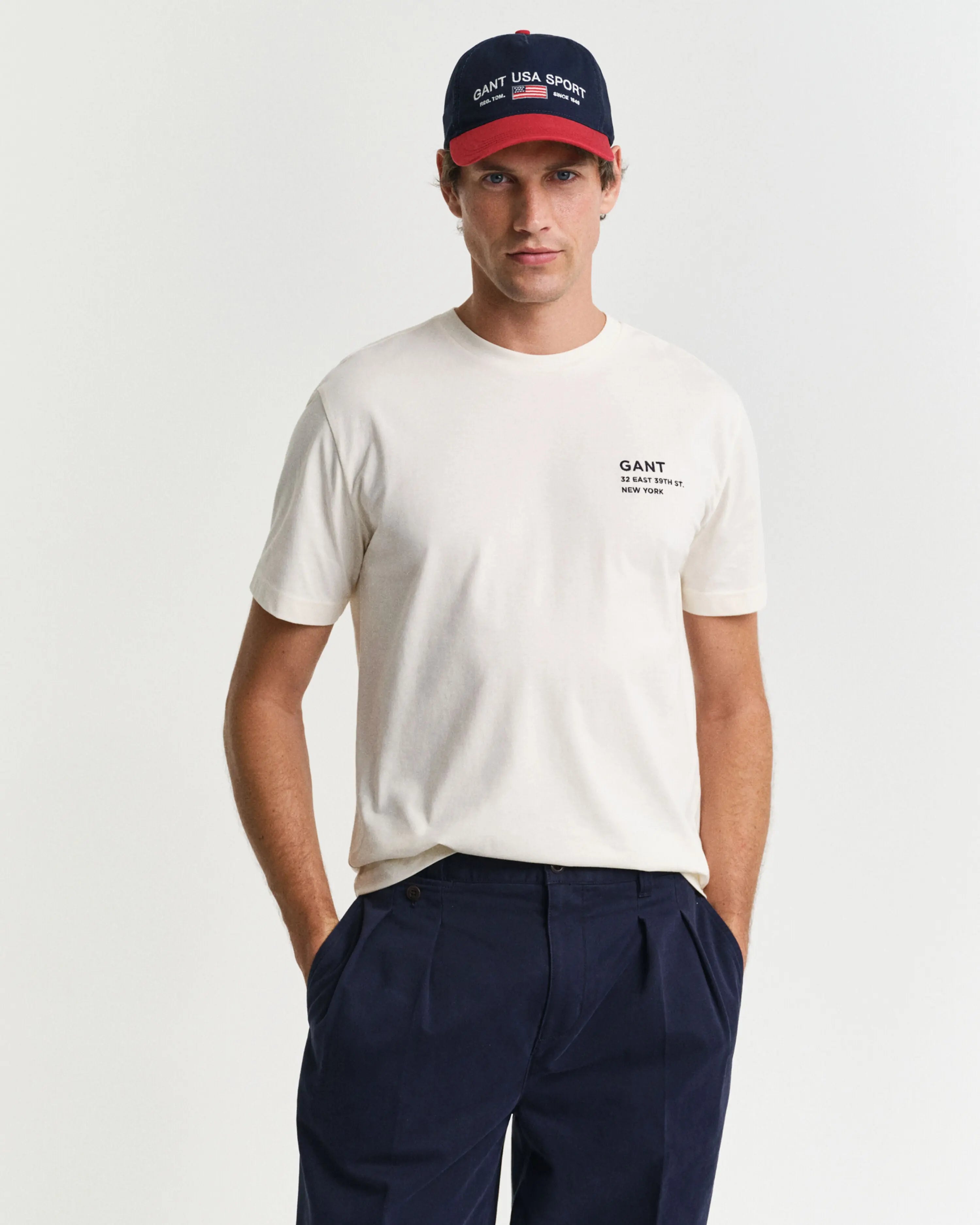 T-Shirt Από Βαμβάκι με Κεντημένο Σχέδιο GANT