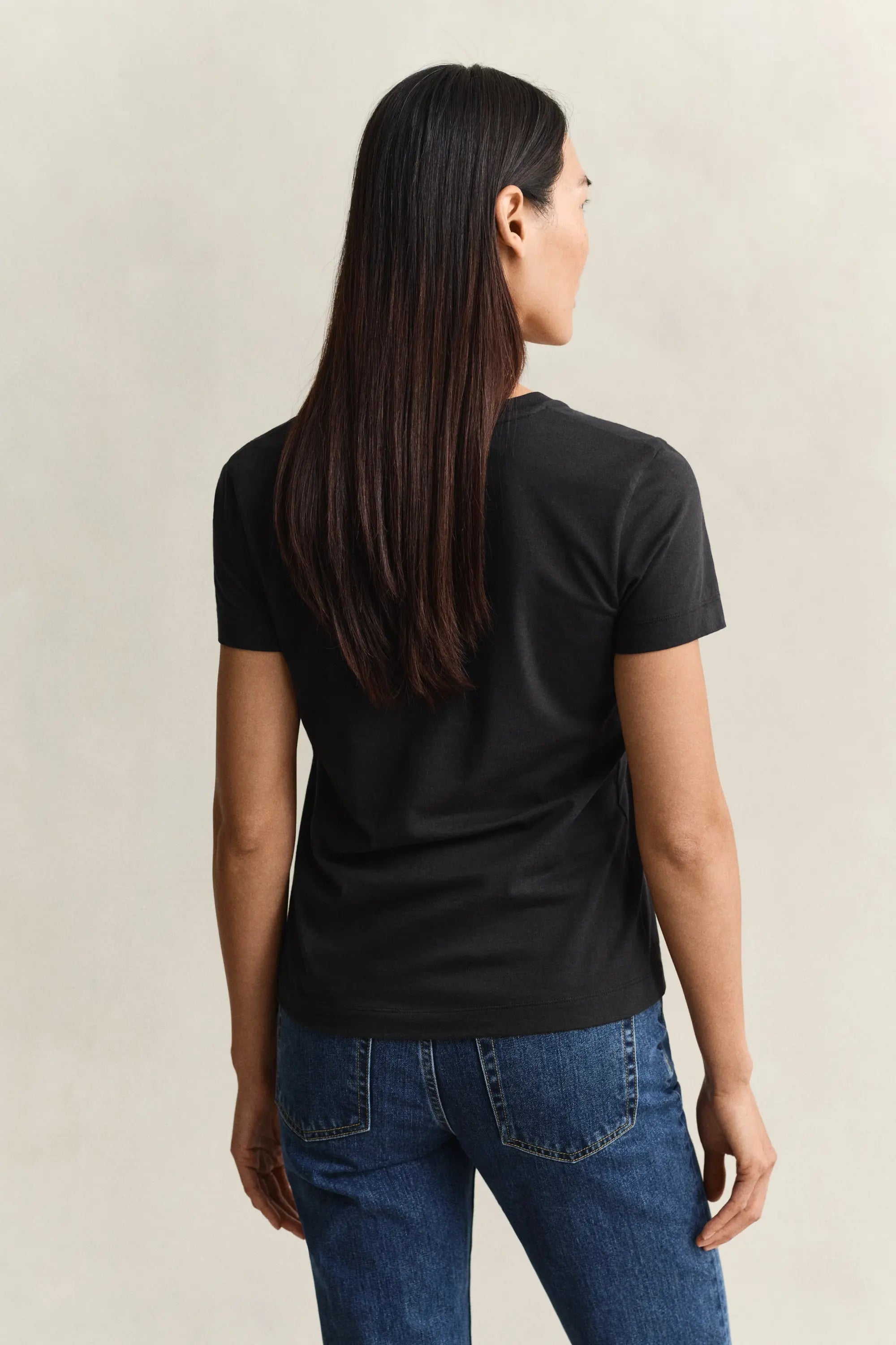 T-Shirt Shield Με Λαιμόκοψη V GANT