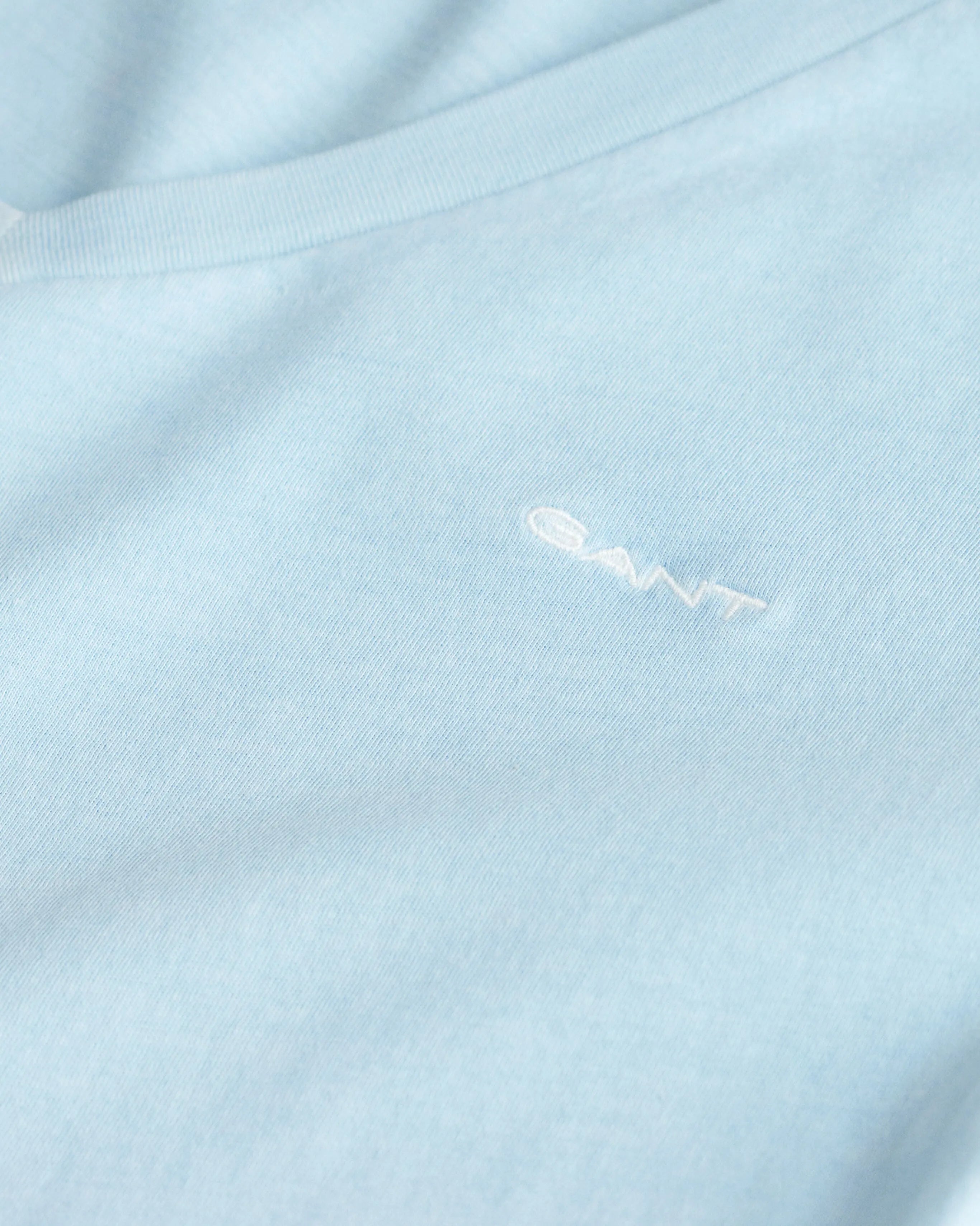 T-Shirt Sunfaded Με Λαιμόκοψη V GANT