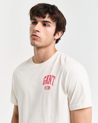 T-shirt GANT 100% βαμβάκι, κανονική γραμμή, ριπ λαιμόκοψη, λογότυπο GANT 49 με ραγισμένο εφέ στο στήθος, κωδ. 3G2003292